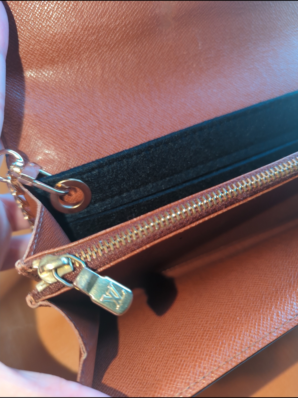 Louis Vuitton Authentic Monogram Sarah Long Wallet With Zip Optional Crossbody - Picture 5 of 10